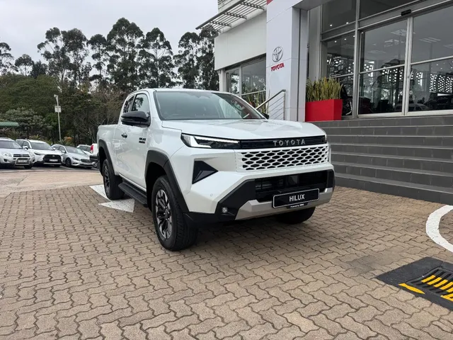 2026 Toyota Hilux 2.8GD-6 Xtra Cab Raider X 4x4