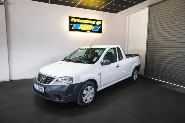 2020 Nissan NP200 1.6i (Aircon) Safety Pack