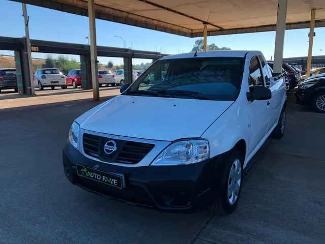 2021 Nissan NP200 1.6i (Aircon) Safety Pack