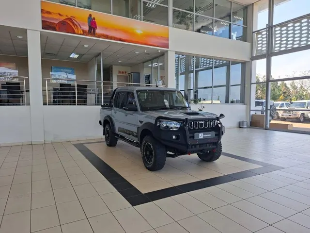 2023 Mahindra Pik Up 2.2CRDe Double Cab 4x4 S11 Karoo
