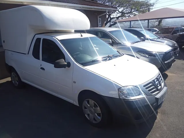 2015 Nissan NP200 1.6i (aircon)
