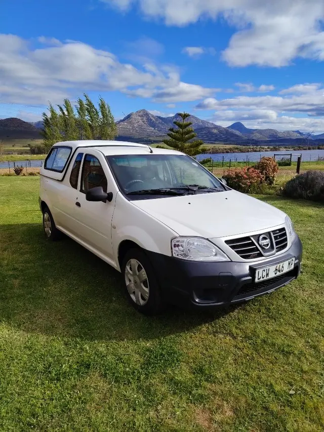 2017 Nissan NP200 1.6i (aircon)