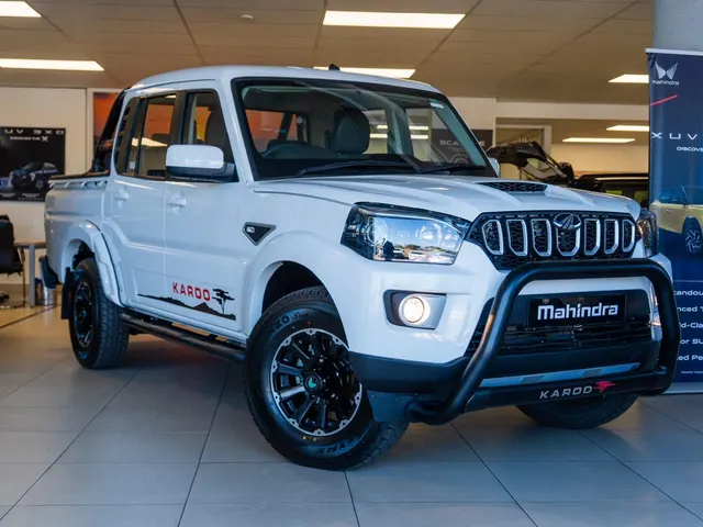 2026 Mahindra Pik Up 2.2CRDe Double Cab S6 Karoo Auto