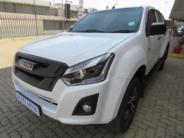 2022 Isuzu D-Max 300 3.0TD Double Cab LX Auto