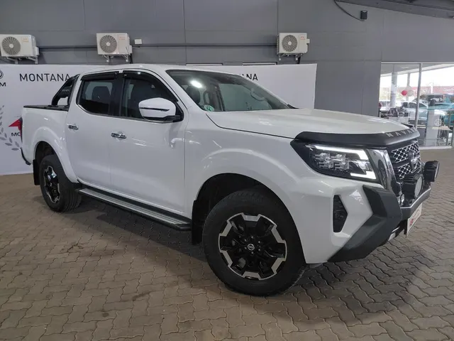 2022 Nissan Navara 2.5DDTi Double Cab LE 4x4 Auto