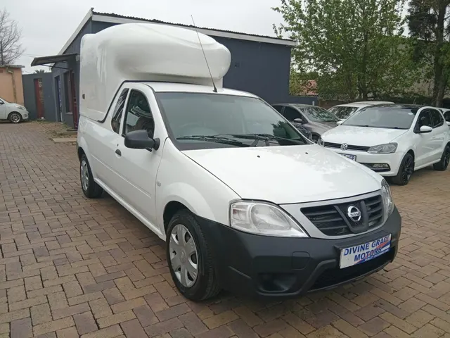 2022 Nissan NP200 1.6i (Aircon) Safety Pack