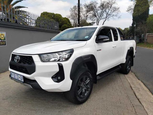 2024 Toyota Hilux 2.4GD-6 Xtra Cab Raider Manual