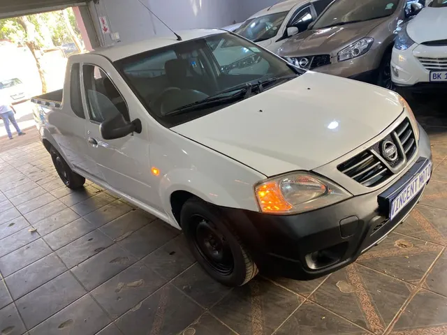 2019 Nissan NP200 1.6i (Aircon) Safety Pack