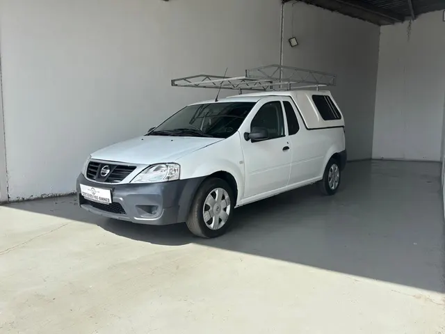 2022 Nissan NP200 1.6i (Aircon) Safety Pack