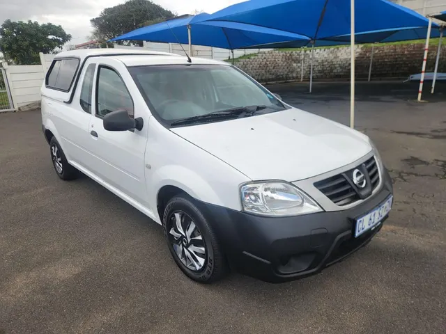 2017 Nissan NP200 1.6i (aircon)