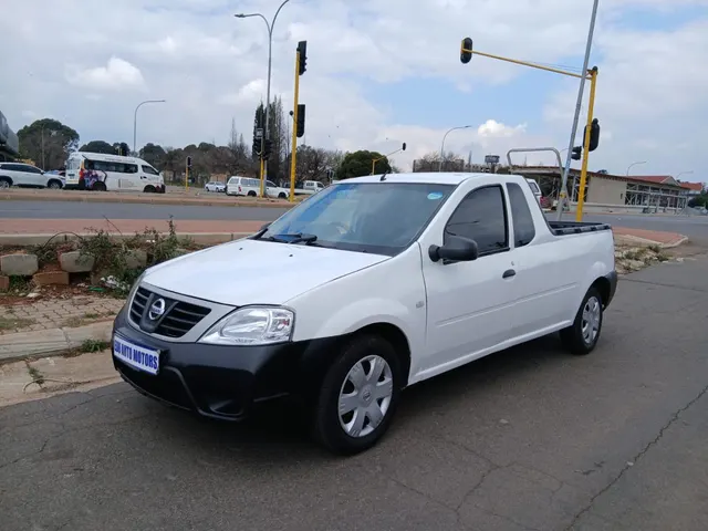 2020 Nissan NP200 1.6i (Aircon) Safety Pack