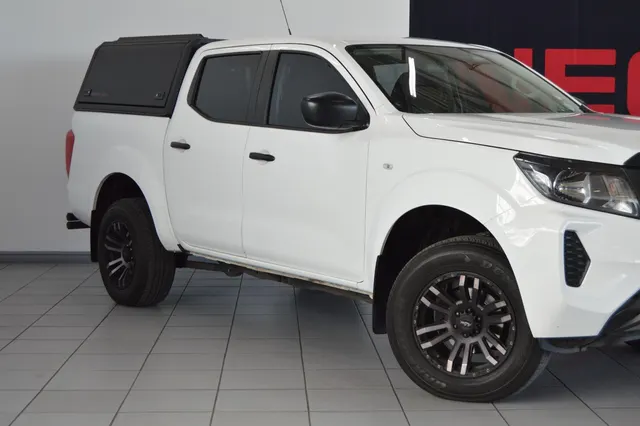 2024 Nissan Navara 2.5DDTi Double Cab SE