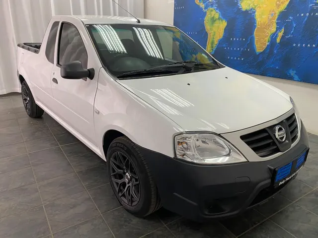2023 Nissan NP200 1.6
