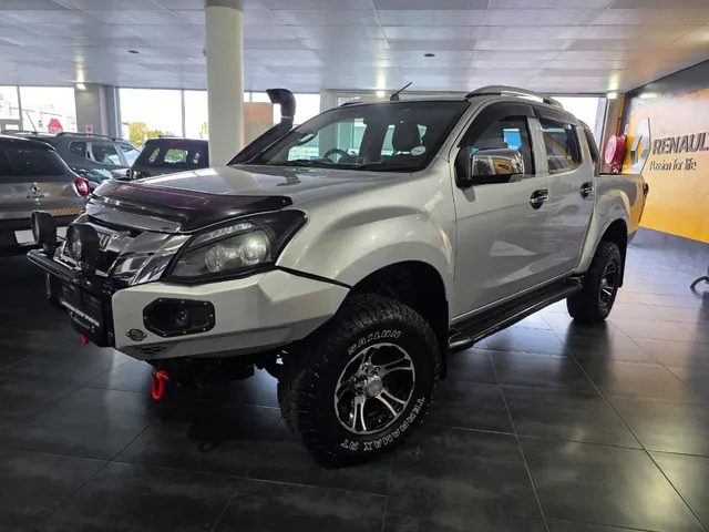 2014 Isuzu KB 300D-Teq Double Cab 4x4 LX