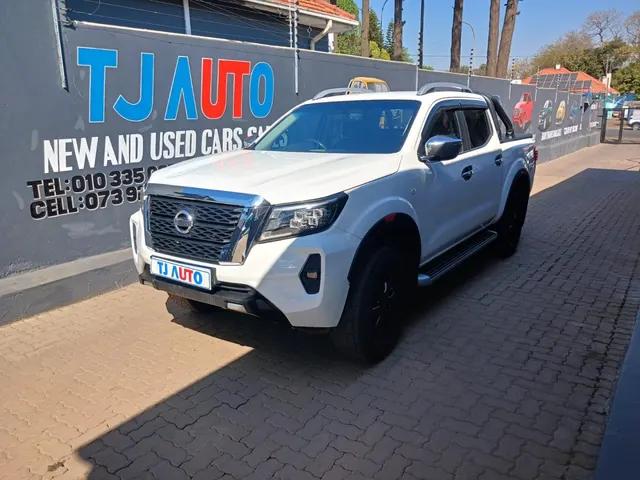 2019 Nissan Navara 2.3D Double Cab LE Auto