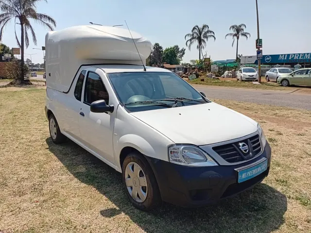 2022 Nissan NP200 1.6i (Aircon) Safety Pack