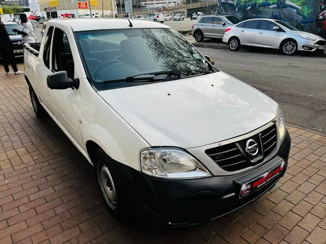 2023 Nissan NP200 1.6i (Aircon) Safety Pack