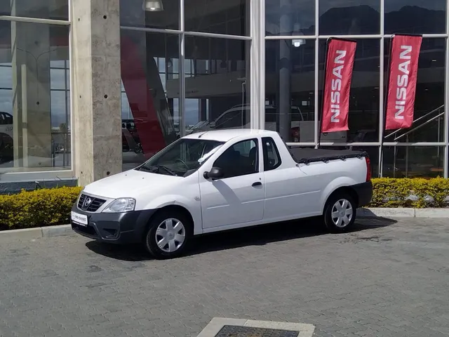 2020 Nissan NP200 1.6i (Aircon) Safety Pack