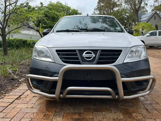 2021 Nissan NP200 1.6i (Aircon) Safety Pack