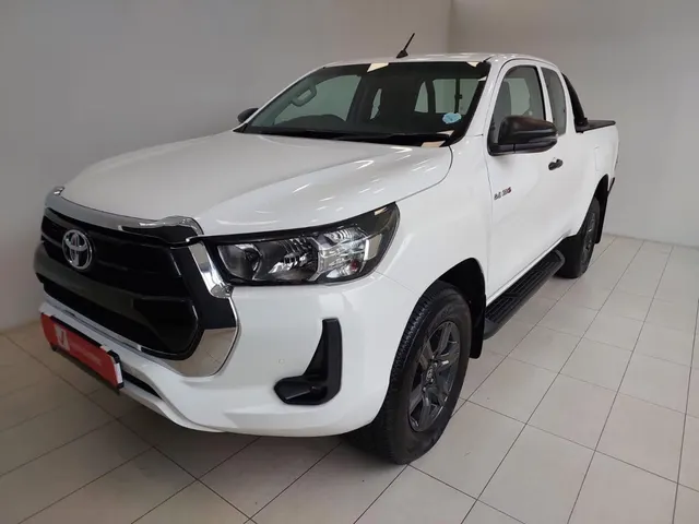 2024 Toyota Hilux 2.4GD-6 Xtra Cab Raider Manual