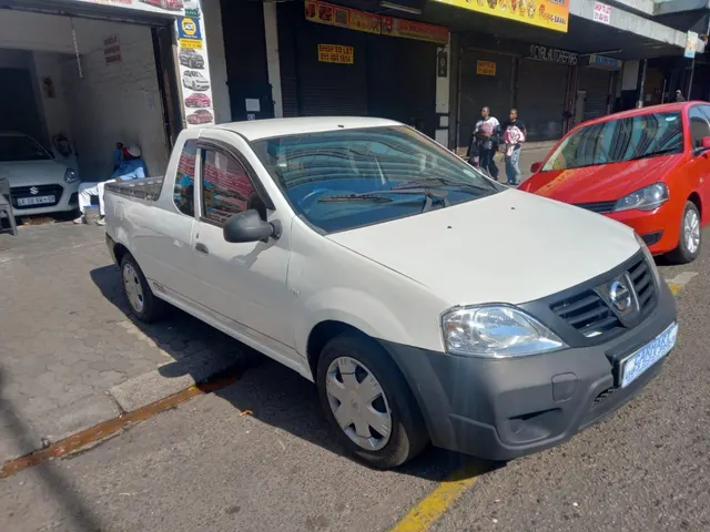 2020 Nissan NP200 1.6i (Aircon) Safety Pack