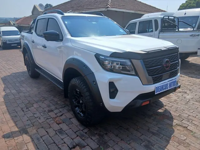 2026 Nissan Navara 2.5DDTi Double Cab Pro-4x 4x4 Warrior