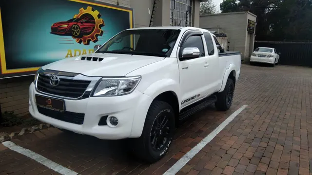 2016 Toyota Hilux 3.0D-4D Xtra Cab Raider Legend 45