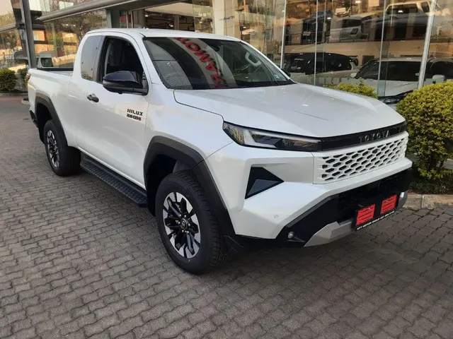 2026 Toyota Hilux 2.8GD-6 Xtra Cab Raider X 4x4