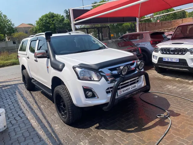 2018 Isuzu KB 250D-Teq Double Cab 4x4 LE