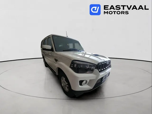 2024 Mahindra Pik Up 2.2CRDe Double Cab 4x4 S11