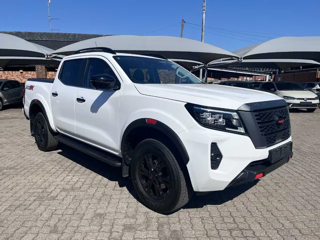 2022 Nissan Navara 2.5DDTi Double Cab PRO-2X