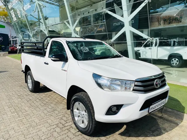 2016 Toyota Hilux 2.4GD-6 4x4 SRX