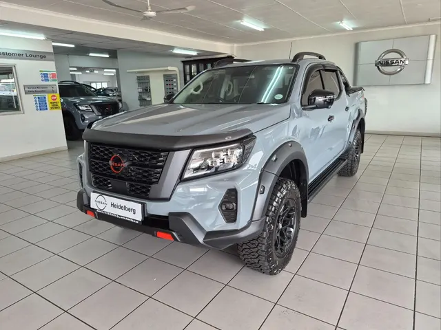 2026 Nissan Navara 2.5DDTi Double Cab Pro-4x 4x4 Warrior