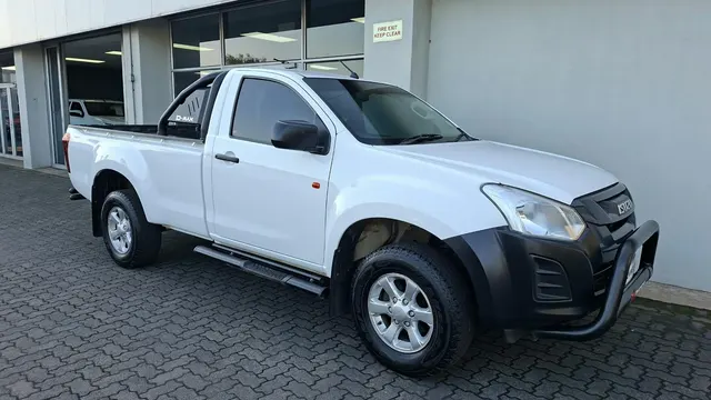 2020 Isuzu D-Max 250 Fleetside Safety