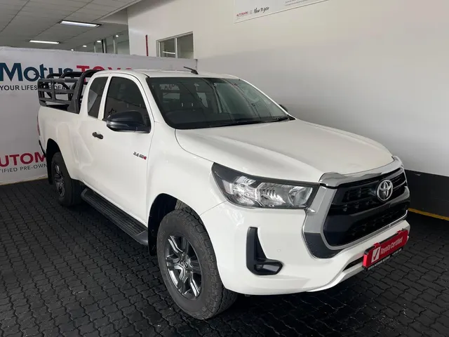 2022 Toyota Hilux 2.8GD-6 Xtra Cab 4x4 Legend Auto