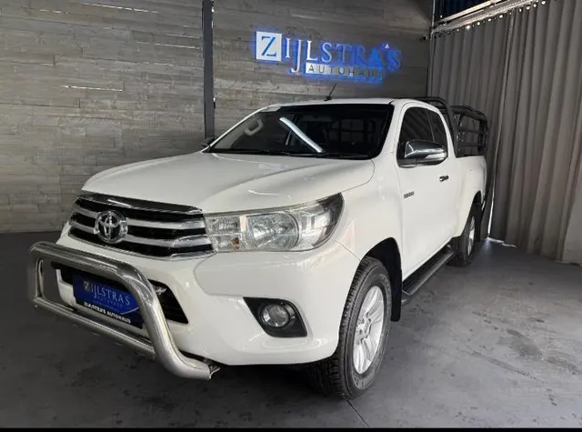 2016 Toyota Hilux 2.8GD-6 Xtra cab Raider