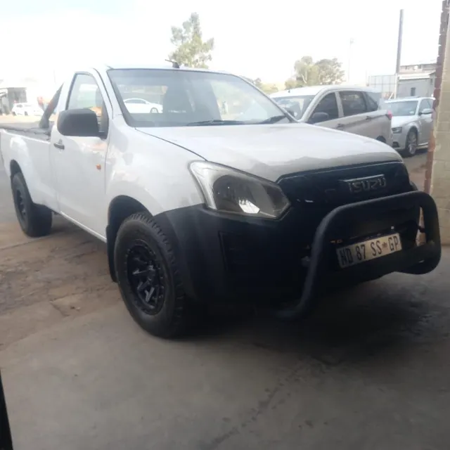 2018 Isuzu KB 250D-Teq LE