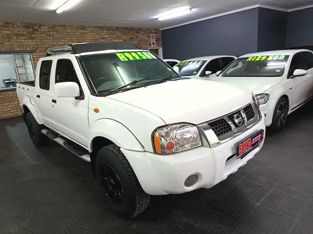 2006 Nissan Hardbody 2.4 16V Double Cab 4x4 SE