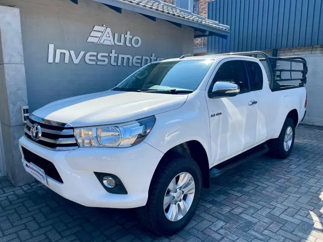 2017 Toyota Hilux 2.8GD-6 Xtra cab 4x4 Raider