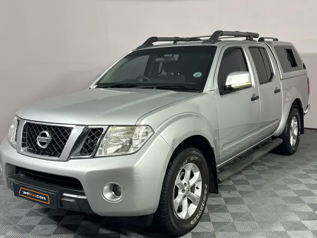 2011 Nissan Navara 2.5 DCI LE Auto Pick Up Double Cab