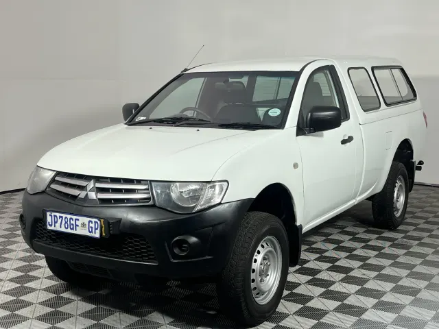 2014 Mitsubishi Triton 2.4 MPI GLX Pick Up Single Cab