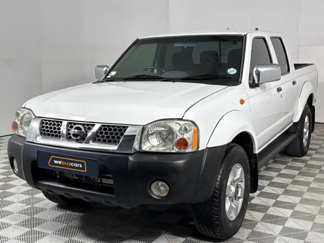 2020 Nissan Hardbody Np300 2.4i 4x4 Pick Up Double Cab