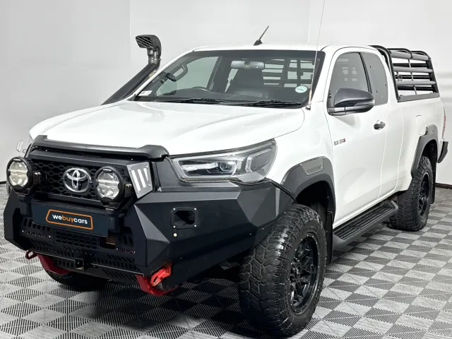 2022 Toyota Hilux 2.8 Gd-6 RB Legend 4x4 Auto Pick Up E/cab
