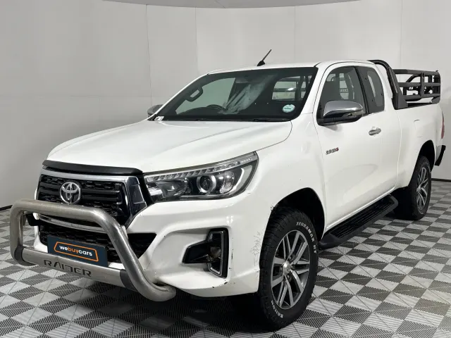 2019 Toyota Hilux 2.8 Gd-6 RB Raider 4x4 Auto Pick Up E/cab