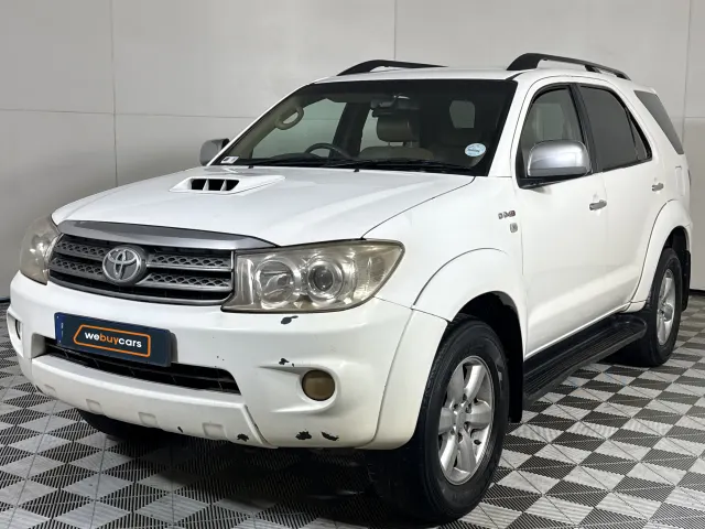 2011 Toyota Fortuner 3.0d-4d R/B Auto