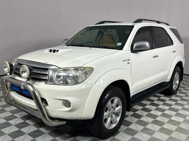 2011 Toyota Fortuner 3.0d-4d R/B Auto