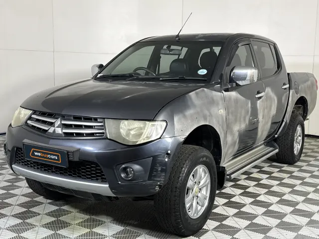 2012 Mitsubishi Triton 2.4 MPI ABS Pick Up Double Cab