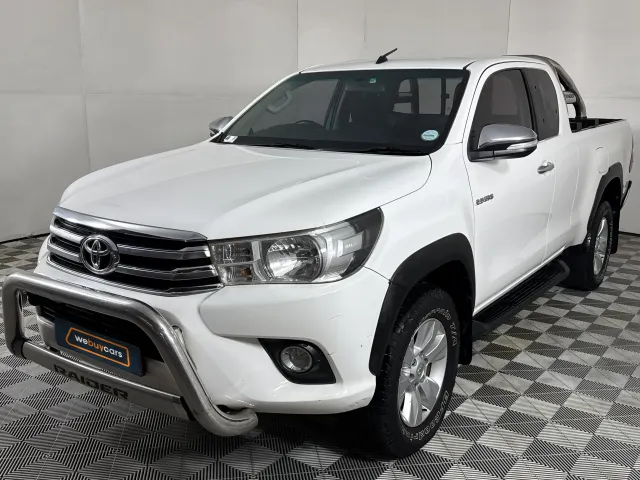 2017 Toyota Hilux 2.8 Gd-6 RB Raider Pick Up E/cab